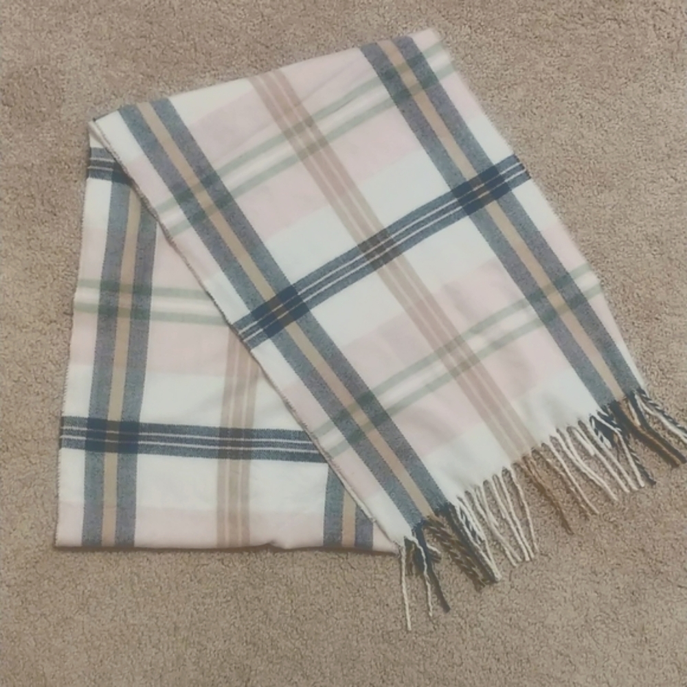 Cashmere feel scarf
